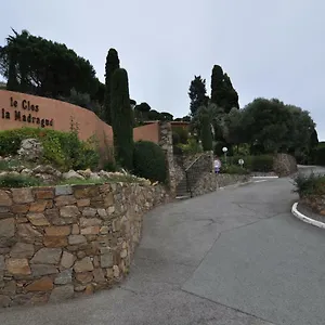 1 Chambre Vue Mer Au Clos De La Madrague Sainte-Maxime